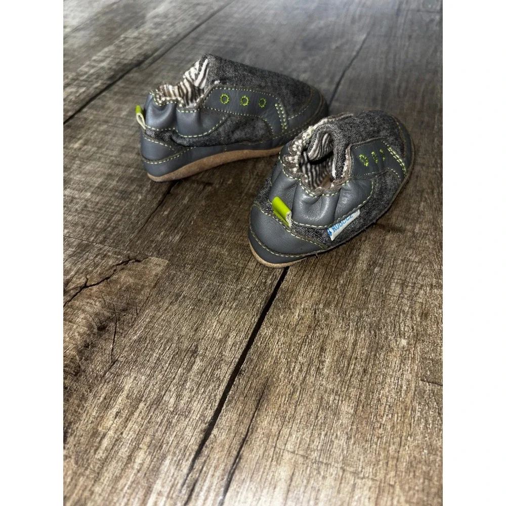 Robeez Baby Boys Grey Leather Denim Soft Sole Crib Shoes Lime Green‎ Accents